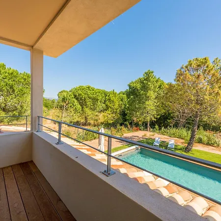 Hotel apartamentowy Calarossa Bay