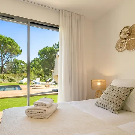 Calarossa Bay Aparthotel