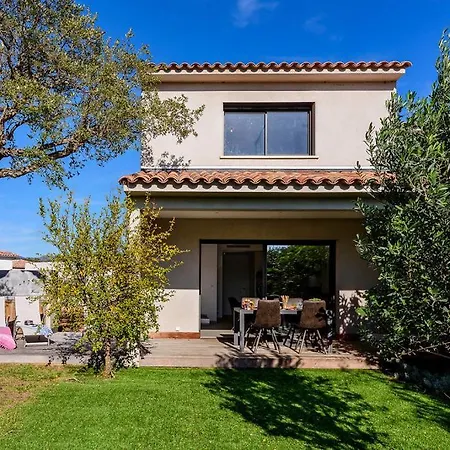 Calarossa Bay Aparthotel 4*