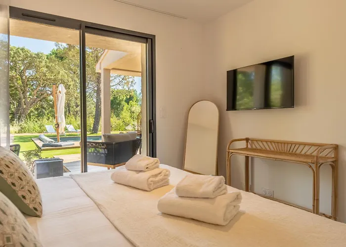 Calarossa Bay Hotel apartamentowy